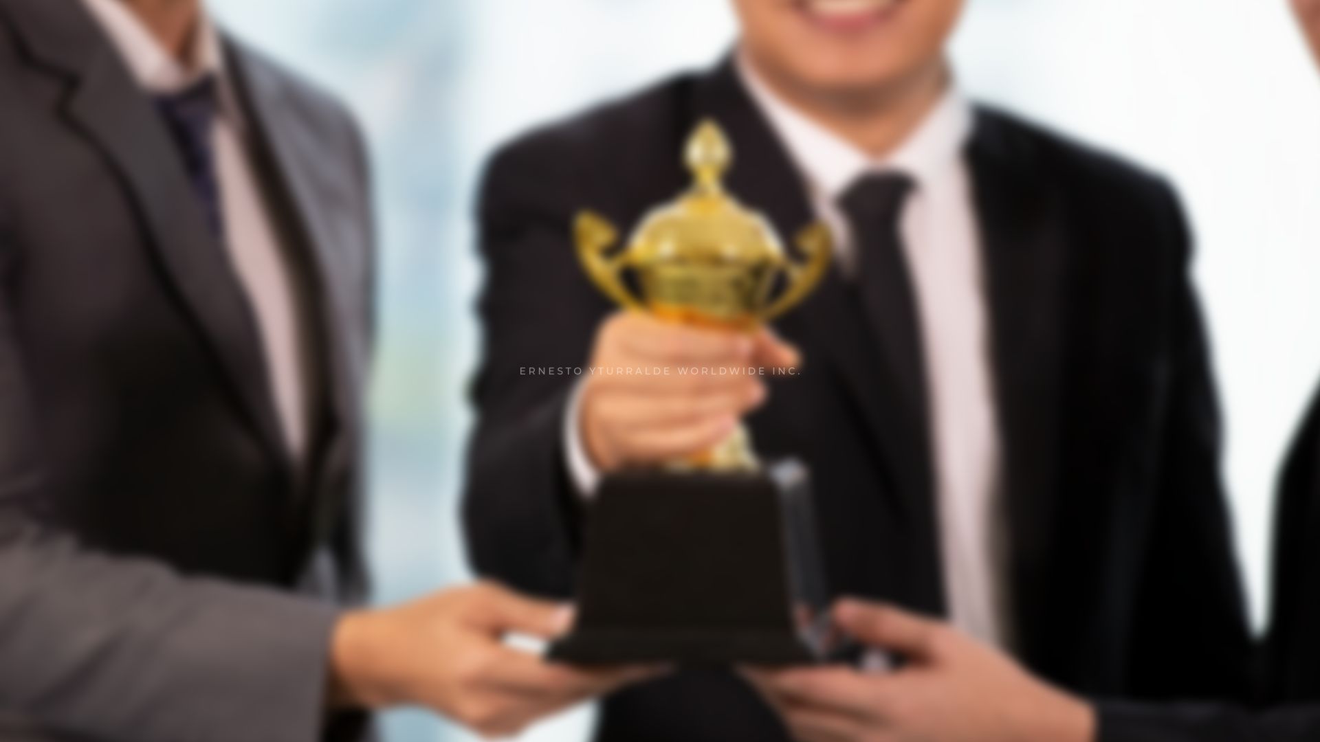 Team Building en Quito enfocado en liderazgo, una jornada full-day que impulsa habilidades de comunicación, coordinación y toma de decisiones para líderes y equipos que enfrentan nuevos retos organizacionales.