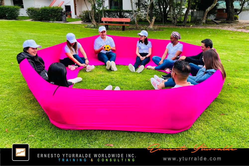 Quito Team Bonding, Team Building, Talleres de Cuerdas, Team Building Empresarial