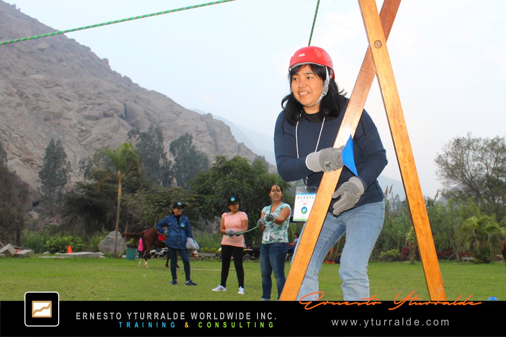 Quito Team Bonding, Team Building, Talleres de Cuerdas, Team Building Empresarial