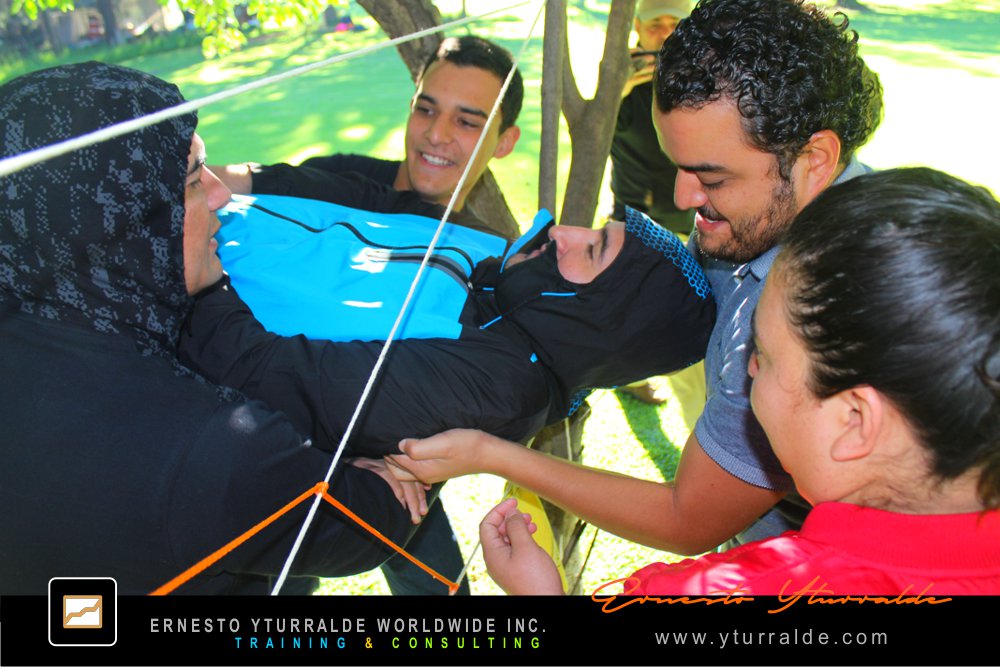 Quito Team Bonding, Team Building, Talleres de Cuerdas, Team Building Empresarial
